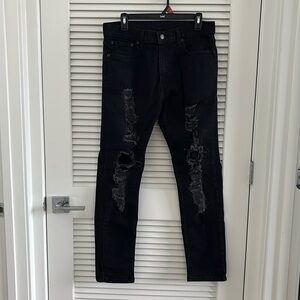 Black Levi ripped jeans